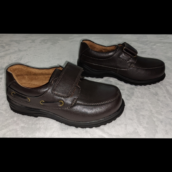 Boy's Dress Up Shoes - Picture 1 of 8